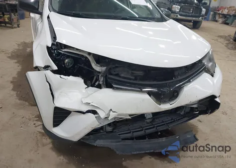 2018 Toyota Rav4 Le z USA, uszkodzony, nr VIN JTMBFREV7JJ207951